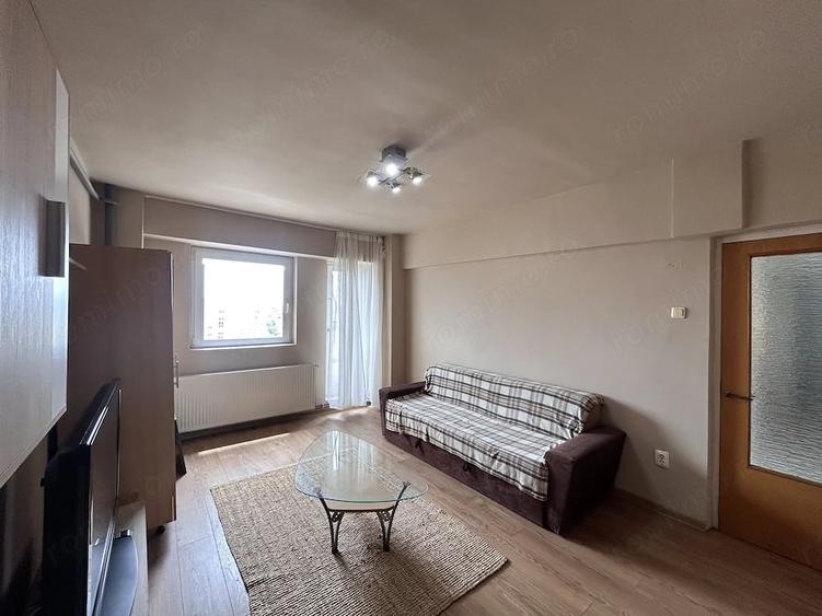 Apartament cu 2 camere decomandat în Intim