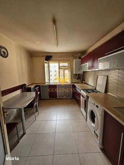 Apartament cu 3 camere în Între Lacuri
