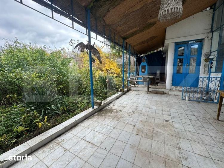 Casă cu 4 camere cu Teren 1488 Mp în Pestișu Mic