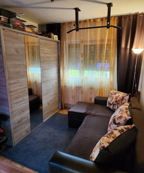 Apartament cu 3 camere decomandat în Dorobanți 2