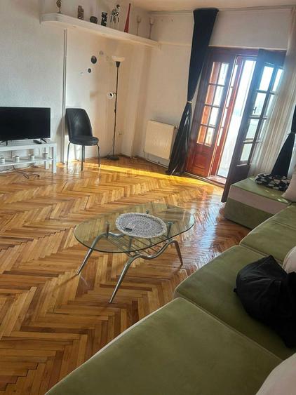Apartament cu 2 camere decomandat în Movilița