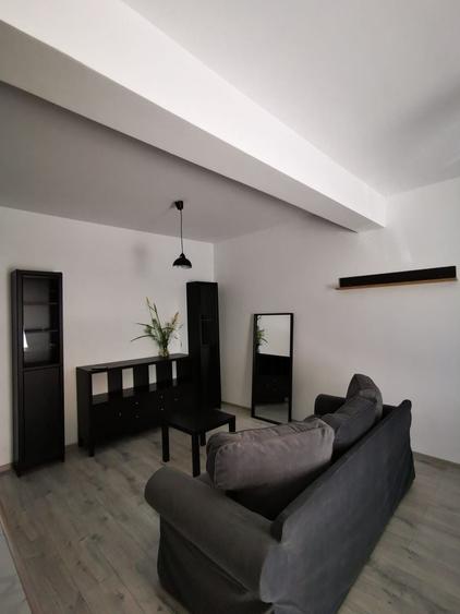 Apartament cu 2 camere semidecomandat, mobilat în Giroc