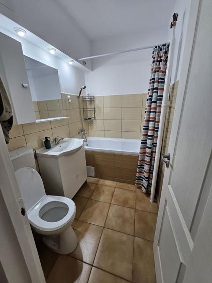 Apartament cu 2 camere semidecomandat în Ultracentral