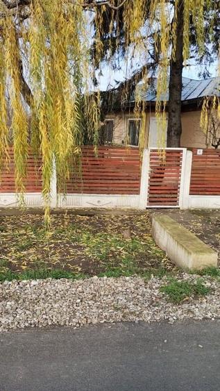 Casă individuală cu 4 camere cu Teren 1200 Mp în Cotorca