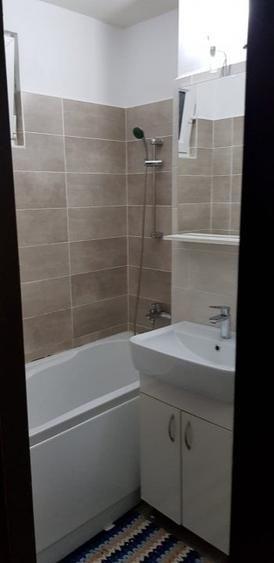 Proprietar - Inchiriez ap. 3 camere Centrul de Afaceri - Complex - 6