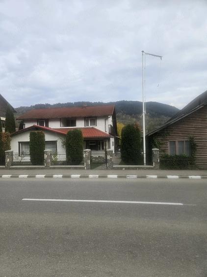 Spațiu comercial, de 496 mp, în Teșila