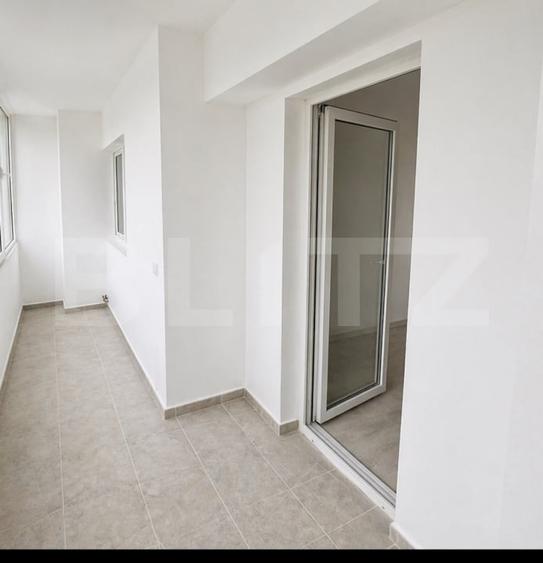 Apartament cu 3 camere semidecomandat în Baciu