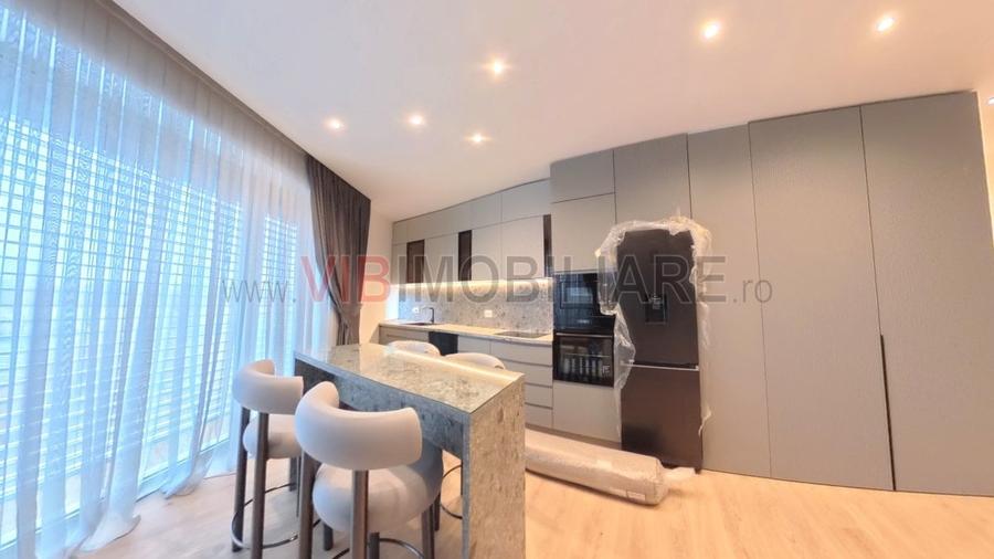Apartament cu 3 camere semidecomandat, mobilat în Sisești