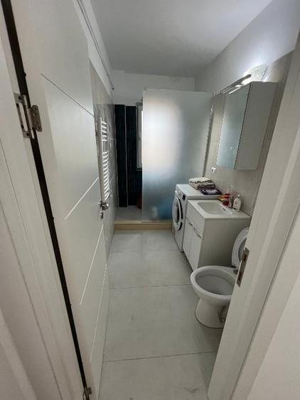 Apartament cu 2 camere semidecomandat în George Enescu