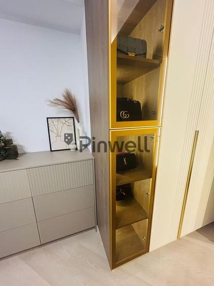 Apartament cu 3 camere semidecomandat, mobilat în Pipera