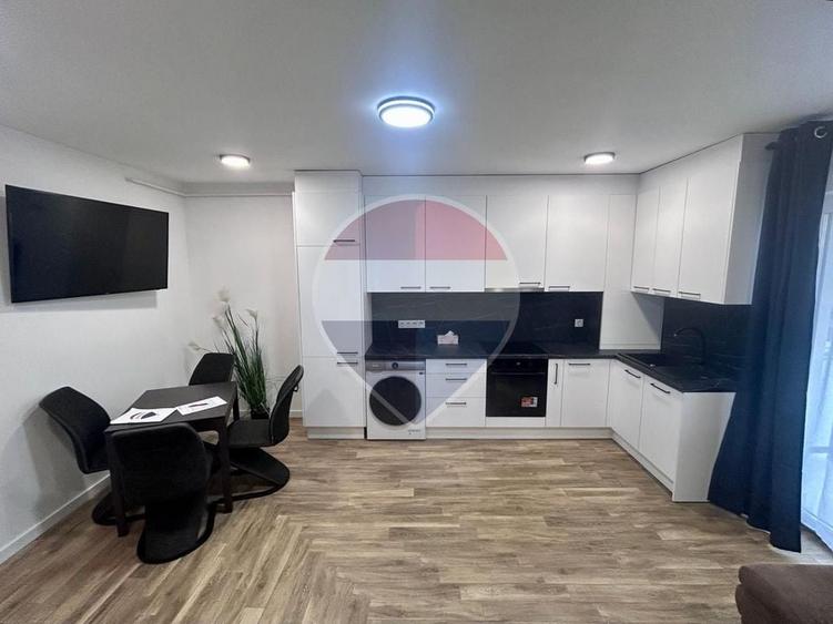 Apartament cu 2 camere decomandat, mobilat în Independenței