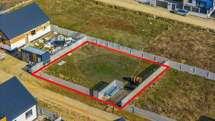 Teren Construcții intravilan de 399 mp, în Exterior Nord