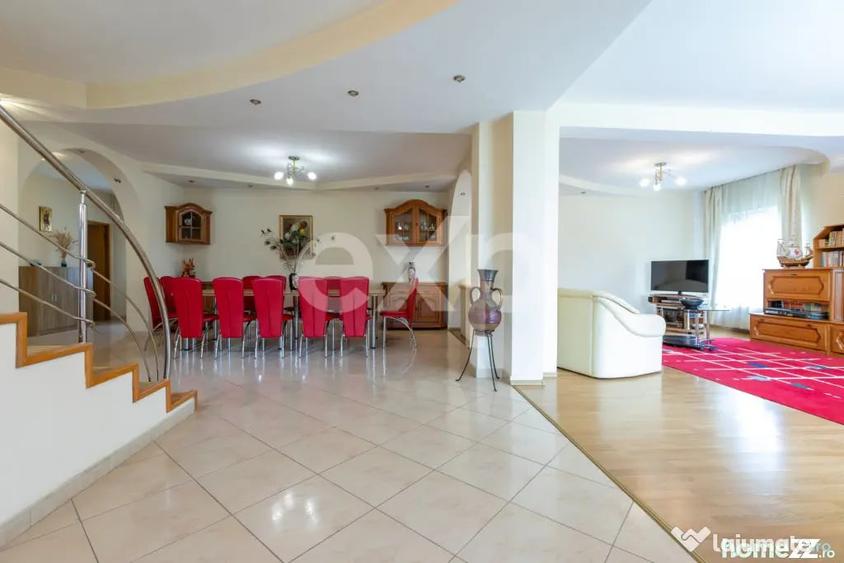 Casă cu 5 camere cu Teren 3659 Mp în Sărata