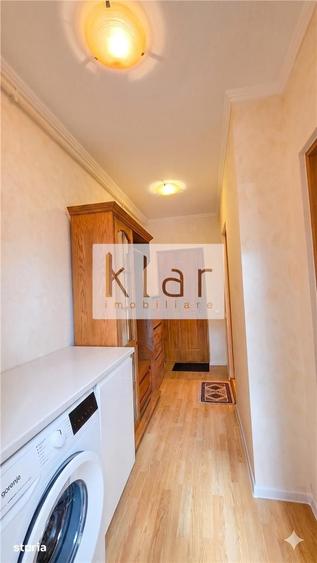 Garsonieră decomandată în Central