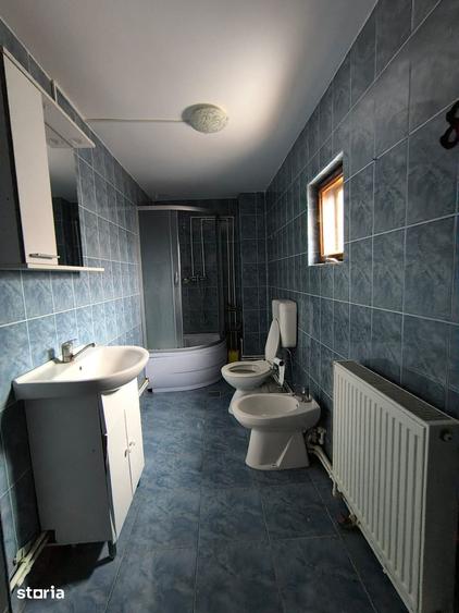 Casă cu 6 camere cu Teren 963 Mp în Cug