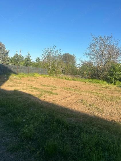 Teren de 500 mp, în Săftica