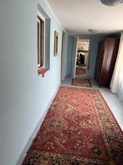 Casă cu 4 camere în Chercea