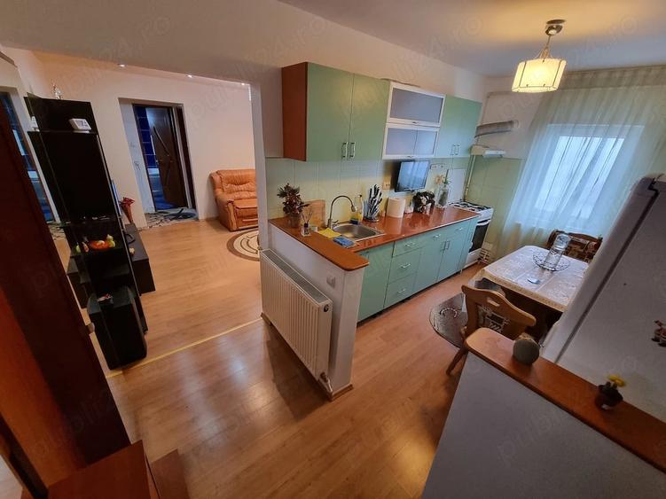 Apartament cu 2 camere semidecomandat în Central