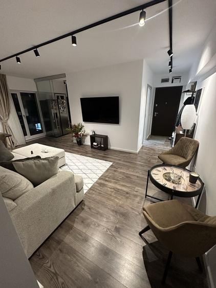 Apartament cu 3 camere decomandat în Pipera