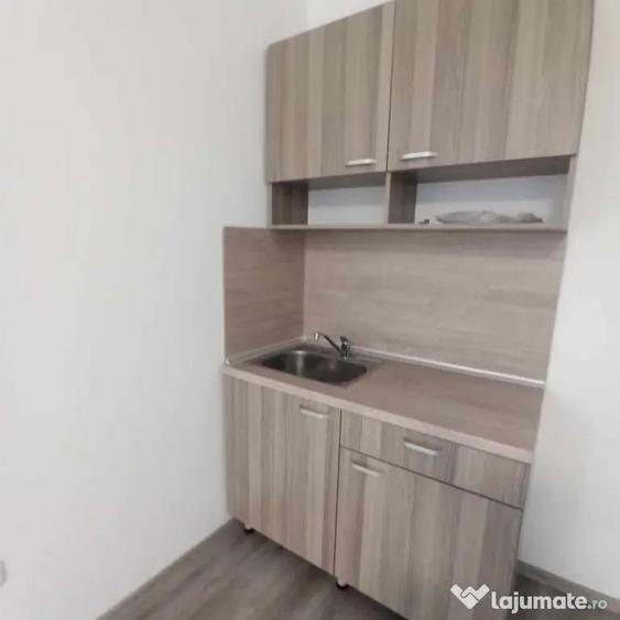 Gheorghe Lazar apartament de vanzare o camera - 1