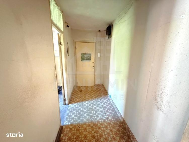 Apartament cu 2 camere decomandat în Craiovița Nouă