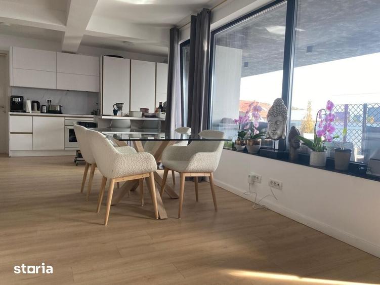 Apartament cu 4 camere în Central
