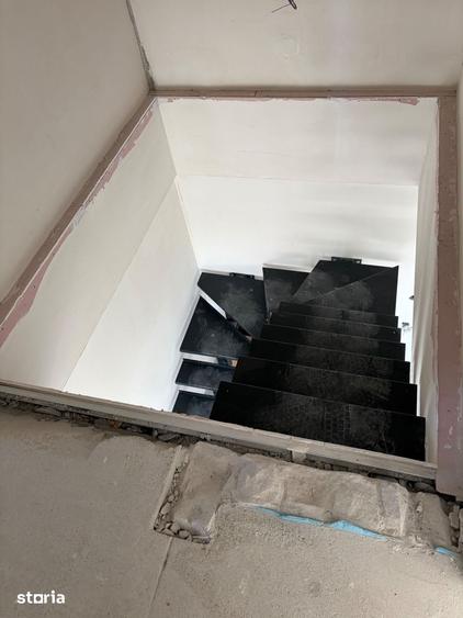Apartament cu 3 camere în Bună Ziua