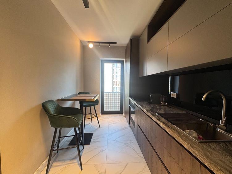 Apartament cu 2 camere decomandat, mobilat în Băneasa