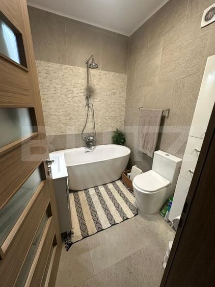 Apartament cu 4 camere decomandat, mobilat în Plopilor