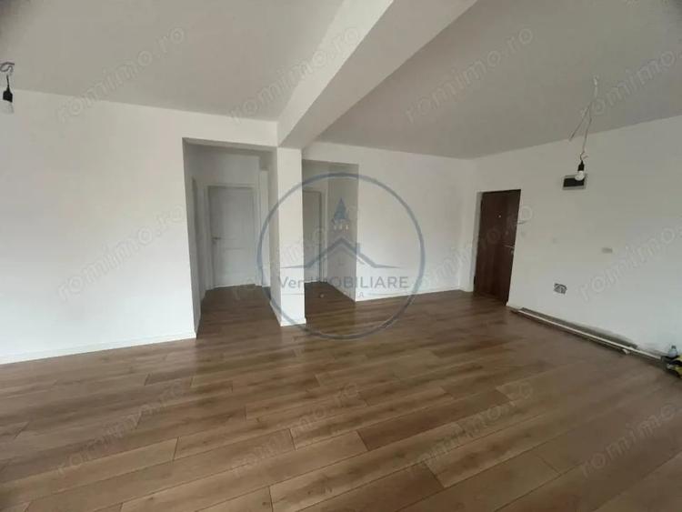 Apartament cu 3 camere decomandat în Unirea