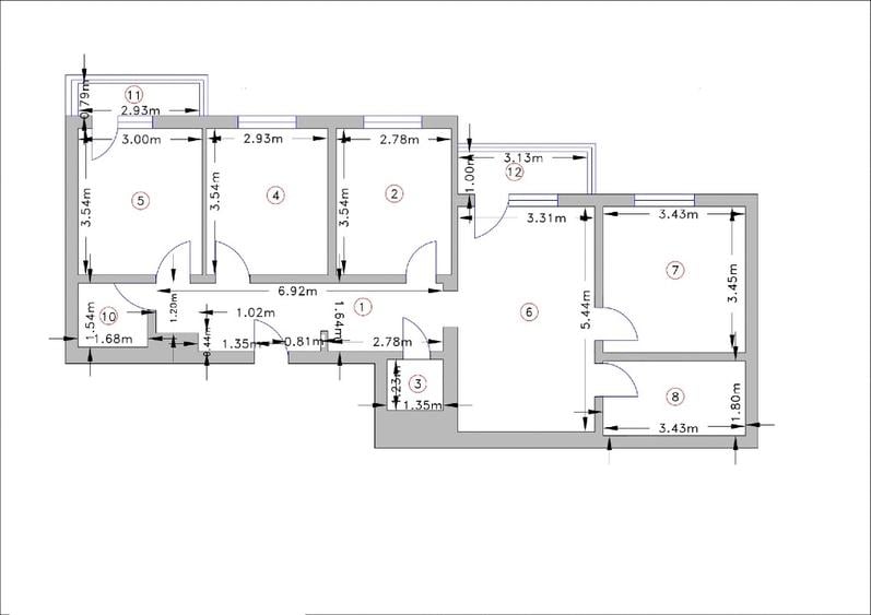 Apartament cu 4 camere semidecomandat în Independenței
