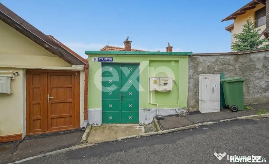 Casă cu 5 camere cu Teren 355 Mp în Schei