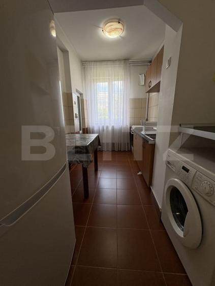 Garsonieră decomandată în Central