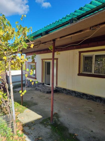 Casă cu 4 camere în Central