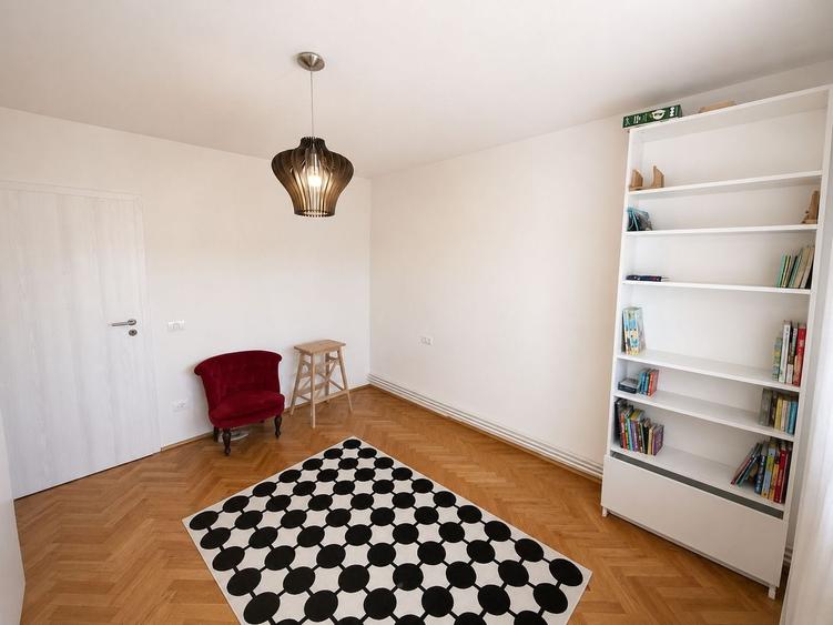 Apartament cu 3 camere decomandat, mobilat în Take Ionescu