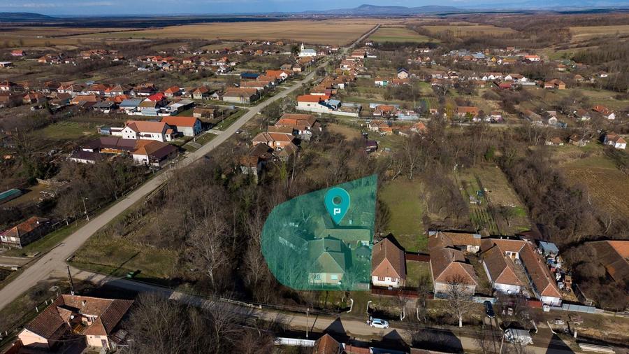Casă individuală cu 4 camere cu Canalizare în Arăneag