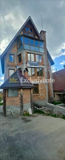 Hotel/Pensiune, de 706 mp, în Rânca