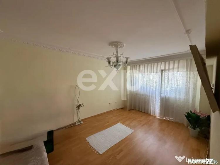 Apartament cu 2 camere decomandat în Prundu