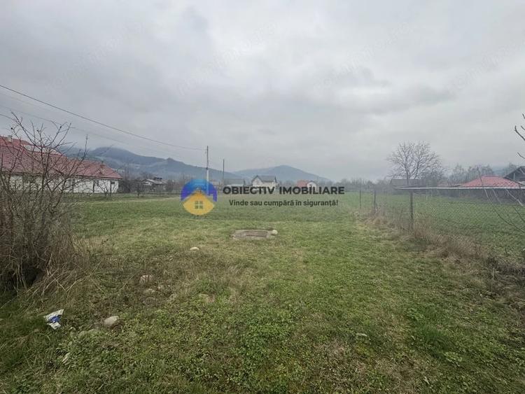 Teren de 1200 mp, în Vad