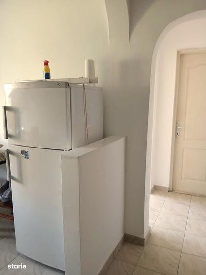 Apartament cu 2 camere decomandat în Podu Roș