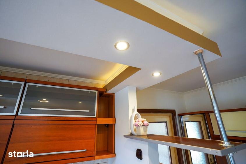 Apartament cu 3 camere, mobilat în Precista