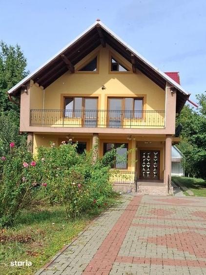 Casă cu 4 camere cu Teren 260 Mp în Central