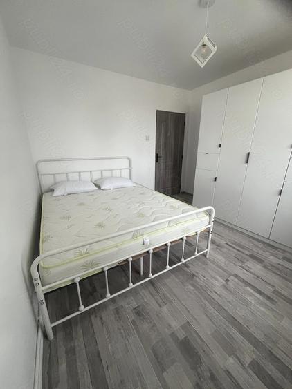 Apartament de 3 camere, decomandat, zona piata abator - 2