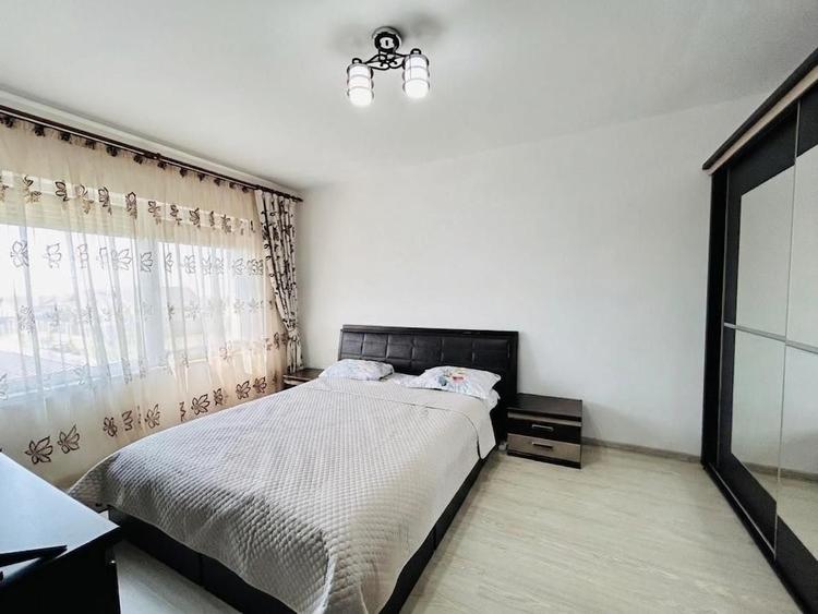 Casă cu 4 camere în Sântandrei