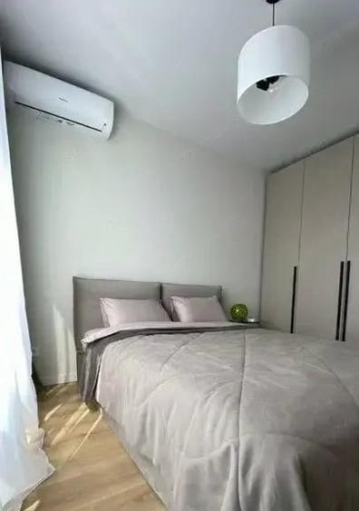 Apartament cu 2 camere decomandat în Take Ionescu