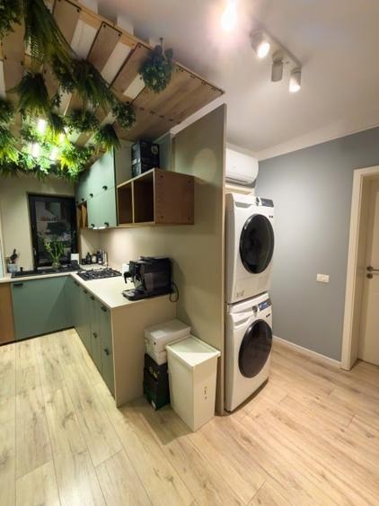 Apartament cu 2 camere semidecomandat, mobilat în Central
