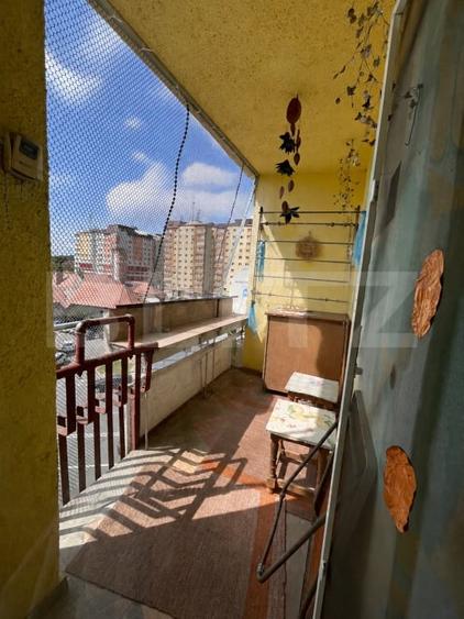 Apartament cu 3 camere decomandat, mobilat în Central
