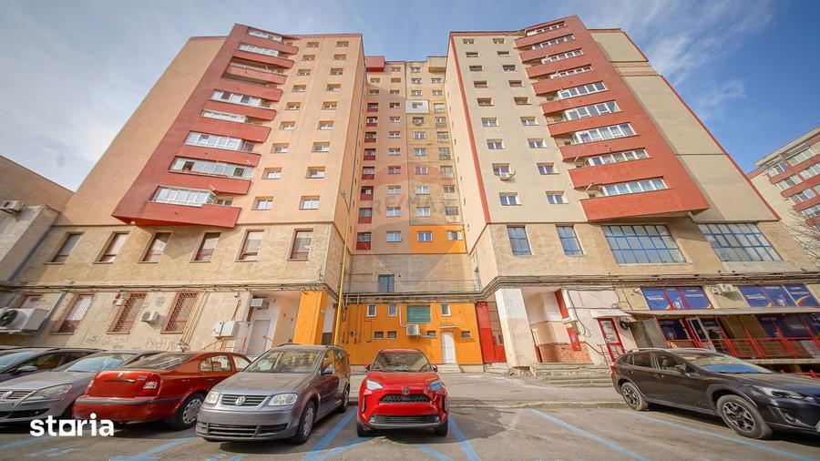 Apartament cu 4 camere decomandat, mobilat în Vlahuță