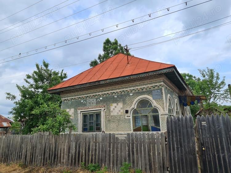Casă cu 3 camere cu Teren 1000 Mp în Bulzești
