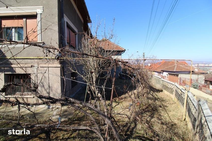 Casă cu 4 camere cu Teren 436 Mp în Hunedoara
